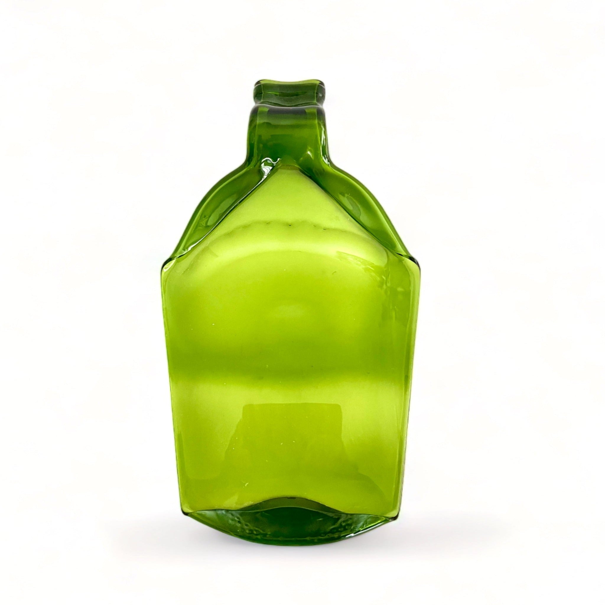 Upcycled wine bottle cheese board, perfect for eco-conscious wine lovers.