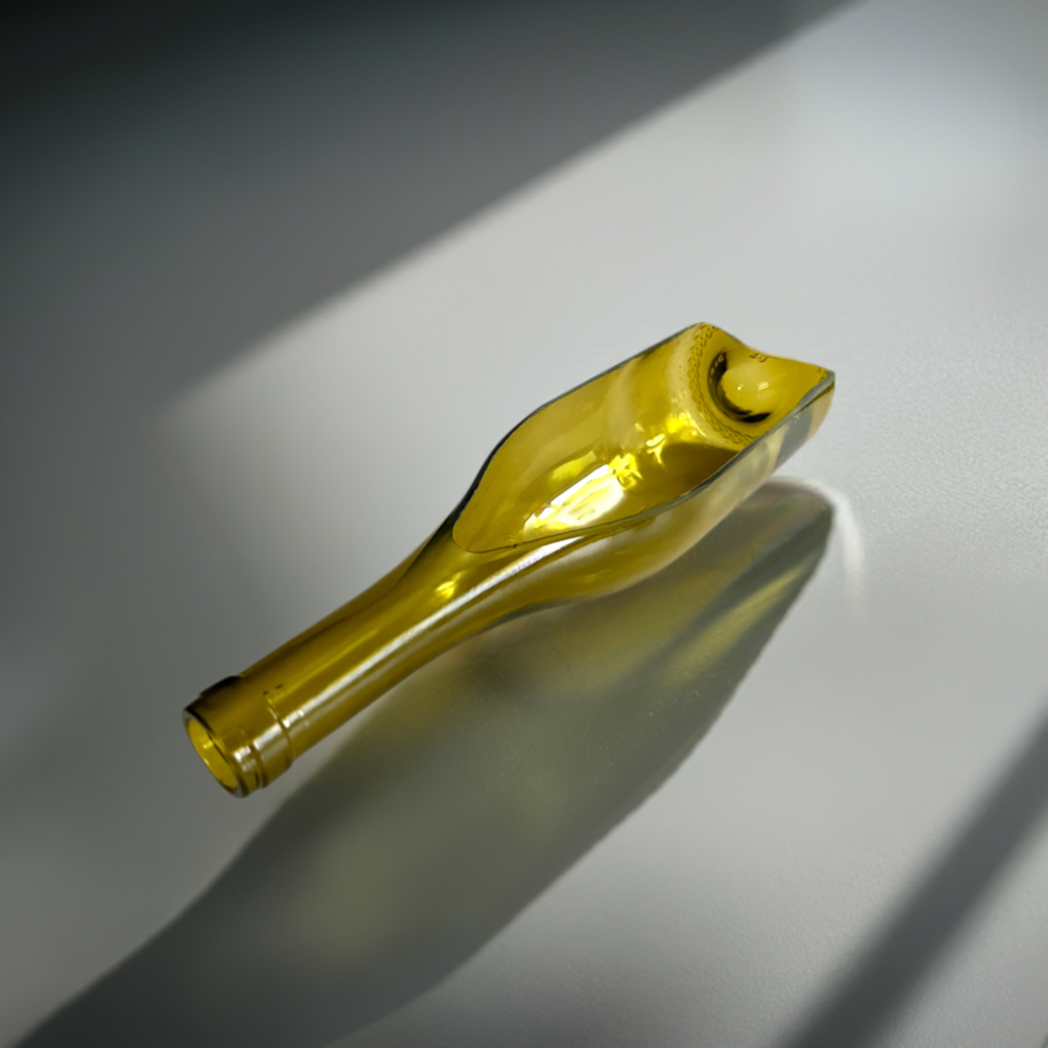 Wine Bottle Cut in Half, Side Cut Bottle Planter, Succulents Planter, Wine Bottle Planter, Wine Bottle Platter Dish, Glass Bottle Bowl With Or Without Lid - Wine Not Upcycle