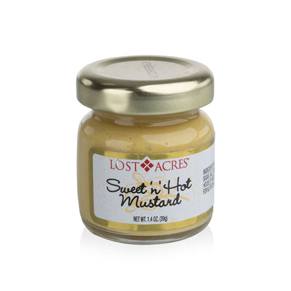 Botella Cheese Board with Gourmet Gift Pack