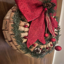 Charger l&#39;image dans la galerie, Wine Cork Wreath Home &amp; Living Wine Not Upcycle   
